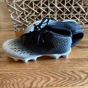 Under Armour Kids' Black Baseball Cleats. SB3